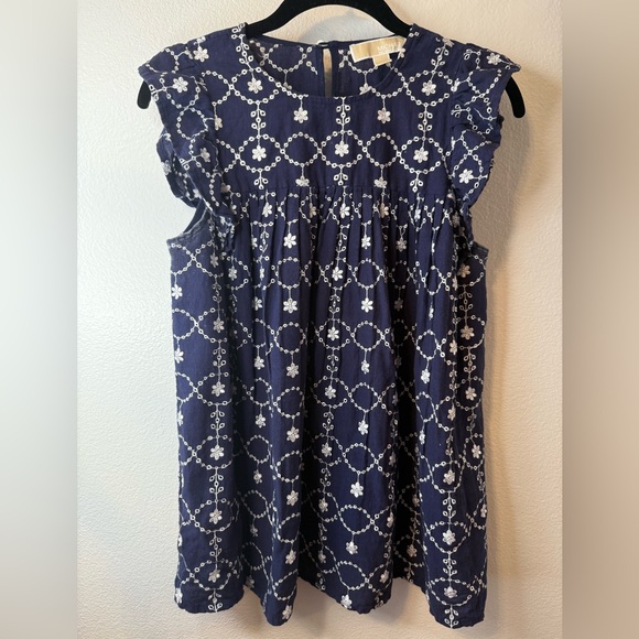MICHAEL Michael Kors Tops - EUC Michael Kors Navy With White Embroidered Floral Size M